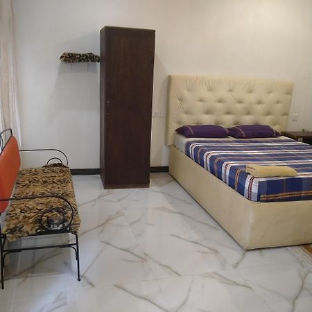 Living Home Negombo Kamer foto