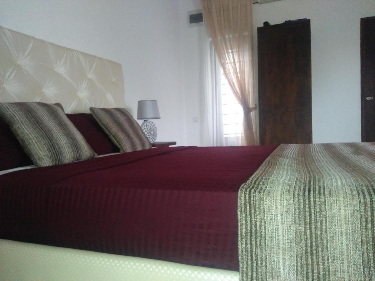 Living Home Negombo Kamer foto